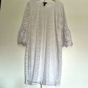 Woman white lace dress size 24 nwot